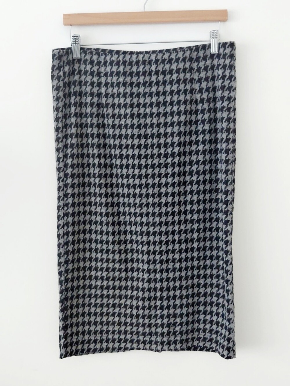 Houndstooth Knit Midi Pencil Skirt - Black & Gray